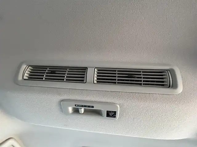 日産 ルークス X 埼玉県 2022(令4)年 0.9万km ベージュ 登録時走行距離8245km/ワンオーナー/純正ナビ（フルセグTV/AM/FM/BT）/F/B/S/全方位カメラ/片側パワースライドドア/コーナーセンサー前後/アイドリングストップ/純正ドライブレコーダー（前）/ビルトインETC/純正ドアバイザー/ステアリングスイッチ/プッシュスタート/スマートキー/スペアキー2本/保証書/車両/ナビ取扱説明書