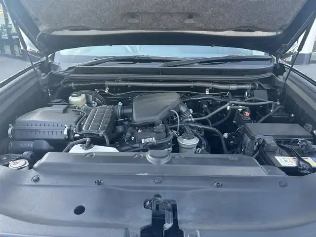 トヨタ ランドクルーザー プラド TX 栃木県 2018(平30)年 6.9万km ブラック トヨタセーフティセンス/・プリクラッシュセーフティ/・レーンディパーチャーアラート/・オートマチックハイビーム/・レーダークルーズコントロール/純正9インチSDナビ/・フルセグTV/・CD/DVD/BT/・SD/AM.FM/バックカメラ/ビルトインETC/ウッドコンビハンドル/ステアリングスイッチ/4WD/革調シートカバー/スマートキー/プッシュスタート/LEDヘッドライト/フォグランプ/オートライト/リアスモークフィルム/社外17インチAW/純正フロアマット/ドアバイザー/ルーフレール/横滑り防止システム/電動格納ウィンカーミラー