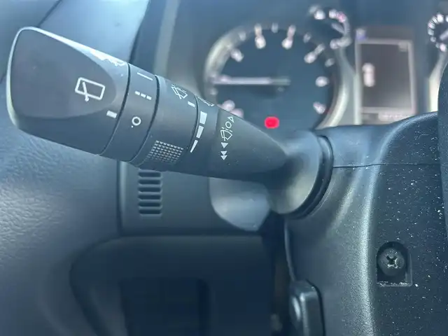 トヨタ ランドクルーザー プラド TX 栃木県 2018(平30)年 6.9万km ブラック トヨタセーフティセンス/・プリクラッシュセーフティ/・レーンディパーチャーアラート/・オートマチックハイビーム/・レーダークルーズコントロール/純正9インチSDナビ/・フルセグTV/・CD/DVD/BT/・SD/AM.FM/バックカメラ/ビルトインETC/ウッドコンビハンドル/ステアリングスイッチ/4WD/革調シートカバー/スマートキー/プッシュスタート/LEDヘッドライト/フォグランプ/オートライト/リアスモークフィルム/社外17インチAW/純正フロアマット/ドアバイザー/ルーフレール/横滑り防止システム/電動格納ウィンカーミラー