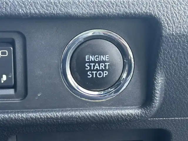 トヨタ ランドクルーザー プラド TX 栃木県 2018(平30)年 6.9万km ブラック トヨタセーフティセンス/・プリクラッシュセーフティ/・レーンディパーチャーアラート/・オートマチックハイビーム/・レーダークルーズコントロール/純正9インチSDナビ/・フルセグTV/・CD/DVD/BT/・SD/AM.FM/バックカメラ/ビルトインETC/ウッドコンビハンドル/ステアリングスイッチ/4WD/革調シートカバー/スマートキー/プッシュスタート/LEDヘッドライト/フォグランプ/オートライト/リアスモークフィルム/社外17インチAW/純正フロアマット/ドアバイザー/ルーフレール/横滑り防止システム/電動格納ウィンカーミラー