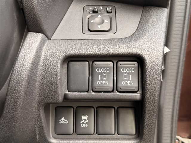 三菱 ｅＫスペース カスタムT e－アシスト 神奈川県 2015(平27)年 7.1万km ショコラブラウンP ・ターボ　/・衝突軽減ブレーキ　/・両側パワースライドドア　/・社外ナビＴＶ（Ｂｌｕｔｏｏｔｈ／ＤＶＤ／ＳＤ／フルセグ）/・バックカメラ　/・後席サーキュレーター　/・後席サンシェード/・純正ＬＥＤヘッドライト　/・スマートキー