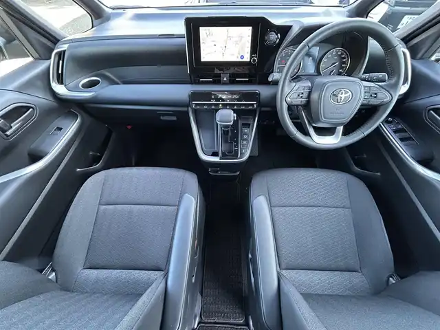 トヨタ ノア S－G 東京都 2024(令6)年 1万km ホワイトパールクリスタルシャイン 純正SDナビ/・Bluetoothオーディオ/USBオーディオ/・AppleCarPlay/AndroidAuto/バックカメラ/両側パワースライドドア/ビルトインETC2.0/純正フロアマット/取扱説明書/保証書/スペアキー1本