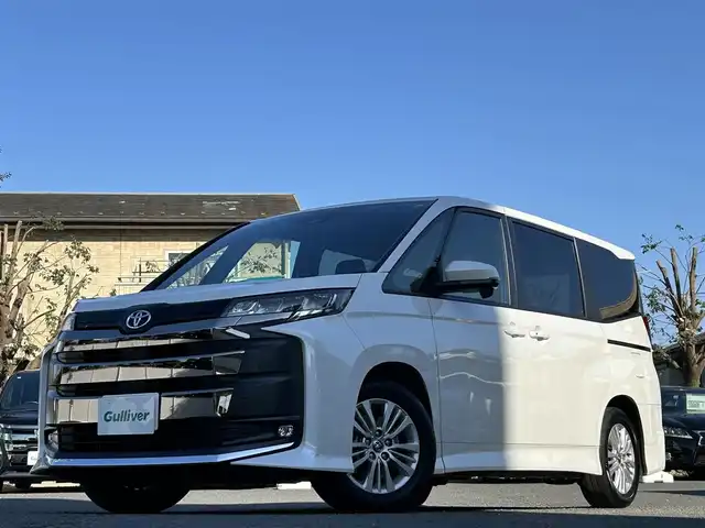 トヨタ ノア S－G 東京都 2024(令6)年 1万km ホワイトパールクリスタルシャイン 純正SDナビ/・Bluetoothオーディオ/USBオーディオ/・AppleCarPlay/AndroidAuto/バックカメラ/両側パワースライドドア/ビルトインETC2.0/純正フロアマット/取扱説明書/保証書/スペアキー1本