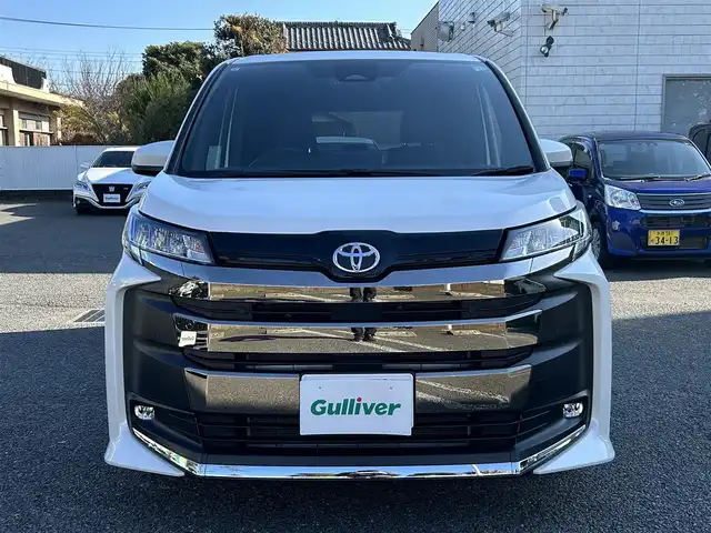 トヨタ ノア S－G 東京都 2024(令6)年 1万km ホワイトパールクリスタルシャイン 純正SDナビ/・Bluetoothオーディオ/USBオーディオ/・AppleCarPlay/AndroidAuto/バックカメラ/両側パワースライドドア/ビルトインETC2.0/純正フロアマット/取扱説明書/保証書/スペアキー1本