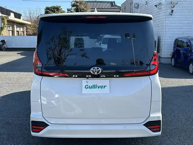 トヨタ ノア S－G 東京都 2024(令6)年 1万km ホワイトパールクリスタルシャイン 純正SDナビ/・Bluetoothオーディオ/USBオーディオ/・AppleCarPlay/AndroidAuto/バックカメラ/両側パワースライドドア/ビルトインETC2.0/純正フロアマット/取扱説明書/保証書/スペアキー1本