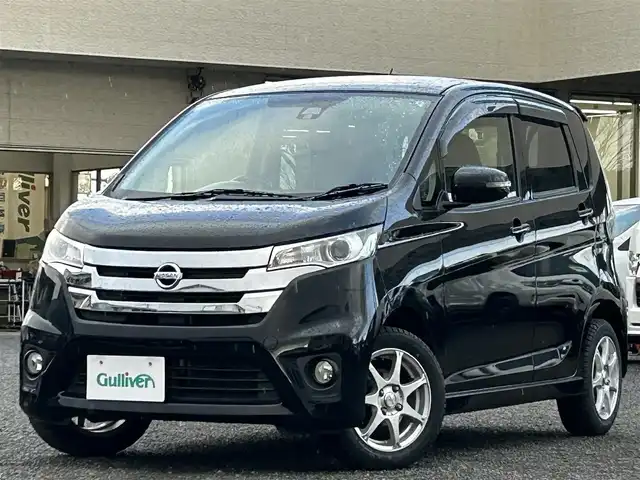 日産 デイズ HWS X Vセレ +SeftyⅡ 宮城県 2015(平27)年 7.6万km ブラック 社外ＳＤナビ（ＢＴ、ワンセグＴＶ、ラジオ、ＤＶＤ、CD、SD）//社外ＡＷ//純正フロアマット//バックカメラ//横滑り防止機能//プリクラッシュセーフティ//スマートキー//アイドリングストップ//プッシュスタート