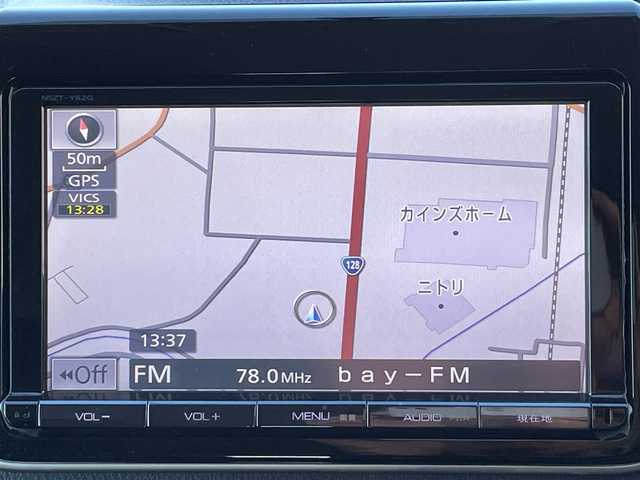 トヨタ ヴォクシー ZS 千葉県 2014(平26)年 8.1万km ホワイトパールクリスタルシャイン 両側パワースライドドア/社外ナビ（NSZT-Y62G）/　CD/DVD/Bluetooth/フルセグ/バックカメラ/ETC/LEDオートライト/フォグライト/16インチアルミホイール/ロールサンシェード/ウィンカーミラー/スペアキー/ワンオーナー
