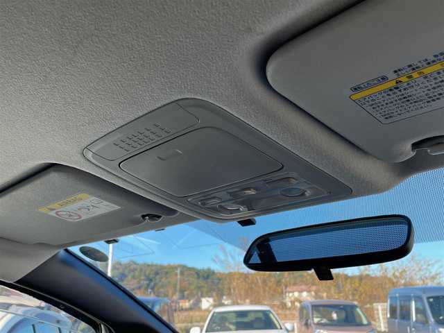 トヨタ ヴォクシー ZS 千葉県 2014(平26)年 8.1万km ホワイトパールクリスタルシャイン 両側パワースライドドア/社外ナビ（NSZT-Y62G）/　CD/DVD/Bluetooth/フルセグ/バックカメラ/ETC/LEDオートライト/フォグライト/16インチアルミホイール/ロールサンシェード/ウィンカーミラー/スペアキー/ワンオーナー