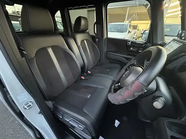ホンダ Ｎ ＢＯＸ カスタム L ターボ 福岡県 2023(令5)年 0.5万km プレミアムサンライトホワイトパール 禁煙車/ワンオーナー/純正ディーラーナビ（Gathers）/CD/DVD/SD/Bluetooth／フルセグTV/ホンダセンシング/バックカメラ/レーダークルーズコントロール/純正15インチアルミホイール/純正LEDオートライト/純正LEDフォグ/純正フロアマット/両側パワースライドドア/レーンキープアシスト/パドルシフト/クリアランスソナー/オートエアコン/スマートキー/プッシュエンジンスタート/スペアキー/保証書/取扱説明書