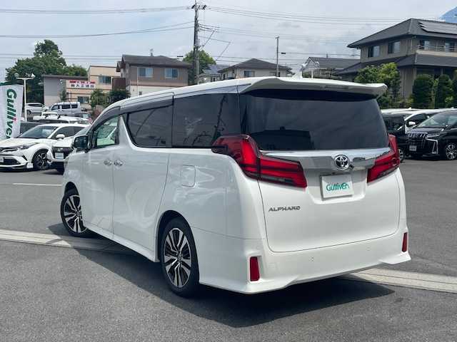 トヨタ アルファード S Cパッケージ 静岡県 2022(令4)年 1.9万km ホワイトパールクリスタルシャイン ●純正ナビ/(フルセグ/Bluetooth)/●レザーシート/●1、2列目シートヒーター/●バックカメラ/●レーダークルーズコントロール/●衝突被害軽減システム/●レーンキープアシスト/●前後コーナーセンサー/●電動パーキングブレーキ/●オートブレーキホールド/●三眼LEDライト＆フォグランプ/●オートライト/●オートマチックハイビーム/●コンビステアリング/●ステアリングスイッチ/●ステアリングヒーター/●ETC/●12インチフリップダウンモニター/●前後ドライブレコーダー/●デジタルルームミラー/●電動リアゲート/●100V充電/●純正18インチアルミホイール/●W＋サイド＋カーテンSRS＋ABS