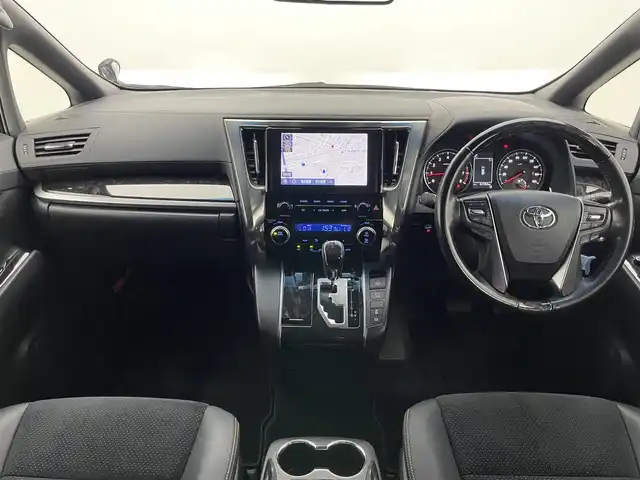 トヨタ アルファード S タイプゴールド 愛知県 2021(令3)年 6.8万km ブラック 純正ＤＡナビ　フルセグＴＶ　Ｂｌｕｅｔｏｏｔｈ　純正１２．１型後席モニター　デジタルインナーミラー　バックカメラ　ＢＳＭ　ハーフレザー　両側パワースライドドア　ハーフレザー　衝突軽減　追従クルコン　コーナーセンサー　AC100V電源　純正ドラレコ　キャンセラー　スペアタイヤ　LEDオートライト　フォグランプ　オットマン　パワーバックドア　保証書　取説　ワンオナ　禁煙車