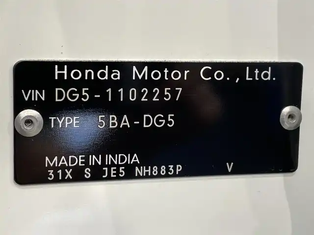 ホンダ ＷＲ－Ｖ Z ブラックスタイル 愛知県 2025(令7)年 0.2万km プラチナホワイトパール 純正９インチナビ/衝突軽減ブレーキ/レーダークルーズコントロール/路外逸脱抑制機能/パーキングセンサー/踏み間違え防止システム/パドルシフト/バックカメラ/ハーフレザーシート/ビルトインＥＴＣ/アクセサリーソケット/USB入力端子/純正フロアマット/純正17インチアルミホイール/ISOFIX