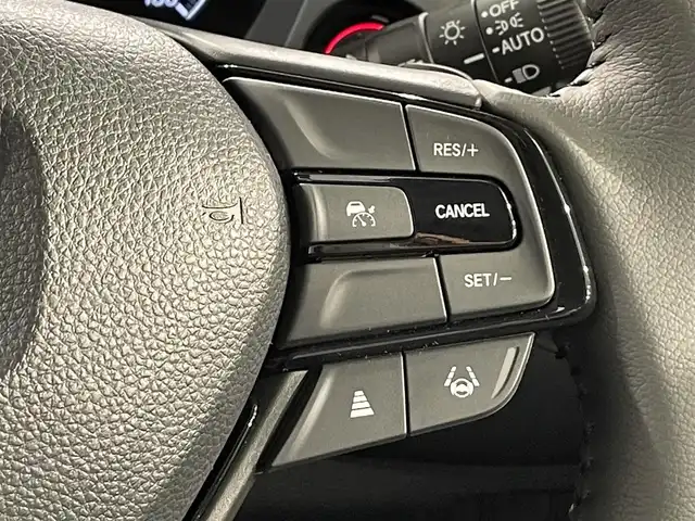 ホンダ ＷＲ－Ｖ Z ブラックスタイル 愛知県 2025(令7)年 0.2万km プラチナホワイトパール 純正９インチナビ/衝突軽減ブレーキ/レーダークルーズコントロール/路外逸脱抑制機能/パーキングセンサー/踏み間違え防止システム/パドルシフト/バックカメラ/ハーフレザーシート/ビルトインＥＴＣ/アクセサリーソケット/USB入力端子/純正フロアマット/純正17インチアルミホイール/ISOFIX
