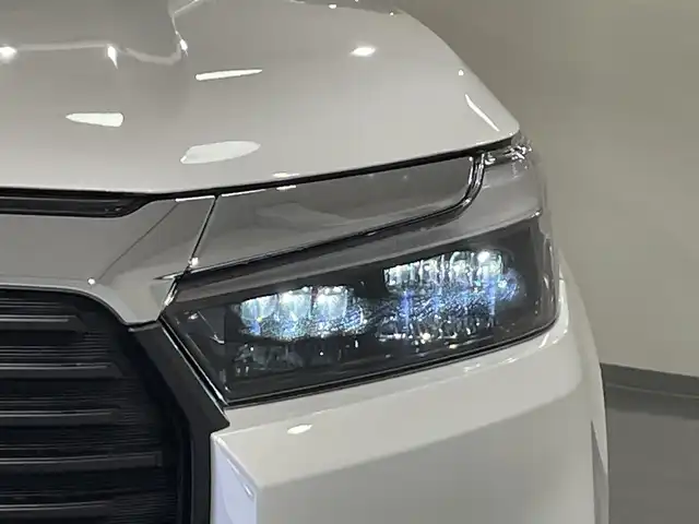 ホンダ ＷＲ－Ｖ Z ブラックスタイル 愛知県 2025(令7)年 0.2万km プラチナホワイトパール 純正９インチナビ/衝突軽減ブレーキ/レーダークルーズコントロール/路外逸脱抑制機能/パーキングセンサー/踏み間違え防止システム/パドルシフト/バックカメラ/ハーフレザーシート/ビルトインＥＴＣ/アクセサリーソケット/USB入力端子/純正フロアマット/純正17インチアルミホイール/ISOFIX