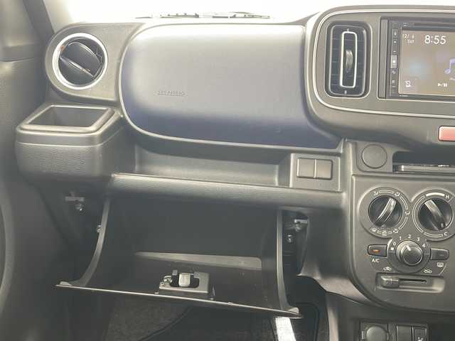 スズキ アルト ハイブリッドS 沖縄県 2022(令4)年 5.8万km ソフトベージュメタリック 社外ディスプレイオーディオ　（FH-8500DVS）/ＡＭ／ＦＭ　/Ｂｌｕｅｔｏｏｔｈ　/ＡＵＸ　/シートヒーター　/前後ドラレコ　/コーナーセンサー　/アイドリングストップ　/電格ミラー　/衝突被害軽減　/横滑り防止装置　/盗難装置　/オートライト/純正フロアマット/保証書/取扱説明書