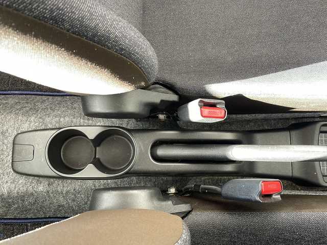 スズキ アルト ハイブリッドS 沖縄県 2022(令4)年 5.8万km ソフトベージュメタリック 社外ディスプレイオーディオ　（FH-8500DVS）/ＡＭ／ＦＭ　/Ｂｌｕｅｔｏｏｔｈ　/ＡＵＸ　/シートヒーター　/前後ドラレコ　/コーナーセンサー　/アイドリングストップ　/電格ミラー　/衝突被害軽減　/横滑り防止装置　/盗難装置　/オートライト/純正フロアマット/保証書/取扱説明書