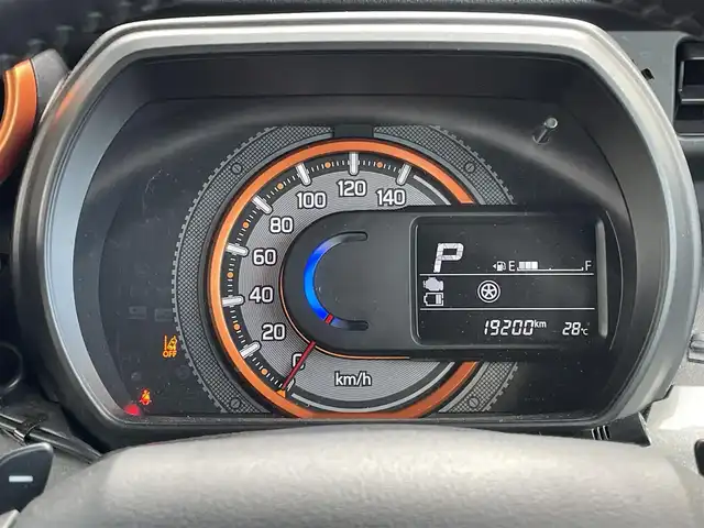 スズキ スペーシア ギア HYBRID XZターボ 道央・札幌 2021(令3)年 2万km クールカーキパールメタリック/ガンメタリック2トーン ４WD/社外オーディオ/CD/USB/AUX/BT/衝突被害軽減ブレーキ/横滑り防止装置/レーダークルーズコントロール/レーンキープアシスト/リヤパーキングセンサー/ビルトインETC/ドライブレコーダー/アイドリングストップ/両側パワースライドドア/前席シートヒーター/革巻きステアリング/ステアリングリモコン/パドルシフト/レーダー探知機/プッシュスタート/スマートキー/LEDヘッドライト/オートライト/オートハイビーム/フォグランプ/電動格納ミラー/ヒーテッドドアミラー/ウィンカーミラー/純正フロアマット/ドアバイザー/スペアキー/純正エンジンスターター/純正AW付冬タイヤ積込/155/65/R14/2023年/山8mm