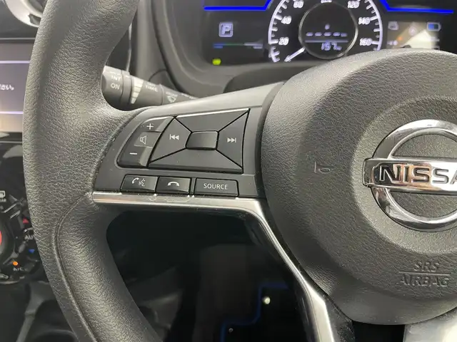 日産 ノート e－パワー X 岡山県 2018(平30)年 4.1万km ガーネットレッド 純正SDナビ/型番:MM318D-W/（CD/DVD/BT/TV)/アラウンドビューモニター/デジタルインナーミラー/エマージェンシーブレーキ/ETC/オートライト/コーナーセンサー/レーンキープアシスト（前後）/純正フロアマット/純正ドアバイザー/純正15インチアルミ/ISOFIX