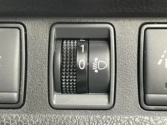 日産 ノート e－パワー X 岡山県 2018(平30)年 4.1万km ガーネットレッド 純正SDナビ/型番:MM318D-W/（CD/DVD/BT/TV)/アラウンドビューモニター/デジタルインナーミラー/エマージェンシーブレーキ/ETC/オートライト/コーナーセンサー/レーンキープアシスト（前後）/純正フロアマット/純正ドアバイザー/純正15インチアルミ/ISOFIX