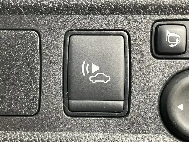 日産 ノート e－パワー X 岡山県 2018(平30)年 4.1万km ガーネットレッド 純正SDナビ/型番:MM318D-W/（CD/DVD/BT/TV)/アラウンドビューモニター/デジタルインナーミラー/エマージェンシーブレーキ/ETC/オートライト/コーナーセンサー/レーンキープアシスト（前後）/純正フロアマット/純正ドアバイザー/純正15インチアルミ/ISOFIX