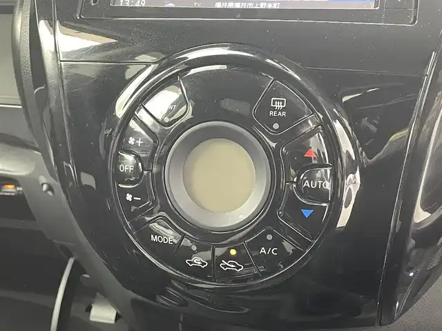 日産 ノート e－パワー X 福井県 2018(平30)年 4.1万km ガーネットレッド 純正ナビ/CD/DVD/Bluetooth/フルセグ/アラウンドビューモニター/バックカメラ/デジタルインナーミラー/エマージェンシーブレーキ/ETC/オートライト/コーナーセンサー/レーンキープアシスト（前後）/横滑り防止装置/衝突軽減システム/フロアマット/ドアバイザー