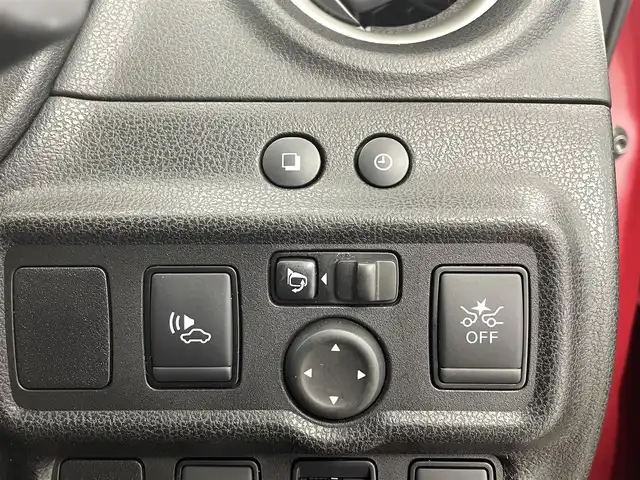 日産 ノート e－パワー X 福井県 2018(平30)年 4.1万km ガーネットレッド 純正ナビ/CD/DVD/Bluetooth/フルセグ/アラウンドビューモニター/バックカメラ/デジタルインナーミラー/エマージェンシーブレーキ/ETC/オートライト/コーナーセンサー/レーンキープアシスト（前後）/横滑り防止装置/衝突軽減システム/フロアマット/ドアバイザー