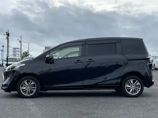 トヨタ シエンタ G 道央・札幌 2020(令2)年 3万km ブラックマイカ ４WD/福祉車両/・ウェルキャブ助手席回転チルトシート車/・車いす収納装置/純正ディーラーOPナビ/CD/DVD/BT/フルセグ/トヨタセーフティセンス/プリクラッシュセーフティ/横滑り防止装置/レーンキープアシスト/クリアランスソナー/パーキングサポートブレーキ/パノラミックビューモニター/ビルトインETC/ドライブレコーダー/両側パワースライドドア/ステアリングリモコン/プッシュスタート/スマートキー/LEDヘッドライト/オートハイビーム/ヘッドライトレベライザー/電動格納ミラー/ウィンカーミラー/純正フロアマット/ドアバイザー/スペアキー