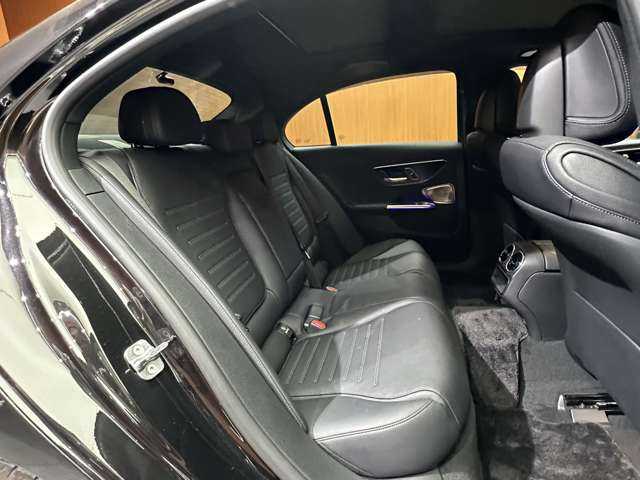 メルセデス・ベンツ Ｍ・ベンツ Ｃ２２０ｄ アバンギャルド　AMGライン 千葉県 2023(令5)年 3.8万km オブシディアンブラック ベーシックパッケージ/レザーエクスクルーシブパッケージ　/パノラマSR　/Burmesterサウンド　/黒革　/ACC/HUD　/ARナビ　/TV　/360°CarPlay　/シートヒーター　/電動トランク　/ハイビームアシストプラス　/衝突軽減B　/ドラレコ　/ETC
