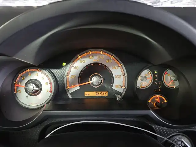 トヨタ ＦＪクルーザー ブラックカラーパッケージ 長崎県 2015(平27)年 7.6万km ブラック/ホワイト 〇４WD/〇純正ナビ/〇フルセグTV/〇バックカメラ/〇ETC/〇ドライブレコーダー/〇クルーズコントロール/〇SRSエアバッグ/〇革巻きステアリングホイール/〇ブラック撥水/防水ファブリックシート/〇純正17インチアルミホイール/〇背面スペアタイヤ/〇リモコンキー/〇禁煙車