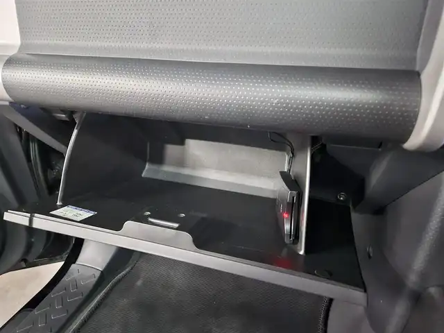 トヨタ ＦＪクルーザー ブラックカラーパッケージ 長崎県 2015(平27)年 7.6万km ブラック/ホワイト 〇４WD/〇純正ナビ/〇フルセグTV/〇バックカメラ/〇ETC/〇ドライブレコーダー/〇クルーズコントロール/〇SRSエアバッグ/〇革巻きステアリングホイール/〇ブラック撥水/防水ファブリックシート/〇純正17インチアルミホイール/〇背面スペアタイヤ/〇リモコンキー/〇禁煙車