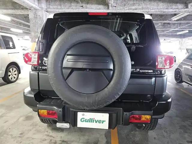 トヨタ ＦＪクルーザー ブラックカラーパッケージ 長崎県 2015(平27)年 7.6万km ブラック/ホワイト 〇４WD/〇純正ナビ/〇フルセグTV/〇バックカメラ/〇ETC/〇ドライブレコーダー/〇クルーズコントロール/〇SRSエアバッグ/〇革巻きステアリングホイール/〇ブラック撥水/防水ファブリックシート/〇純正17インチアルミホイール/〇背面スペアタイヤ/〇リモコンキー/〇禁煙車