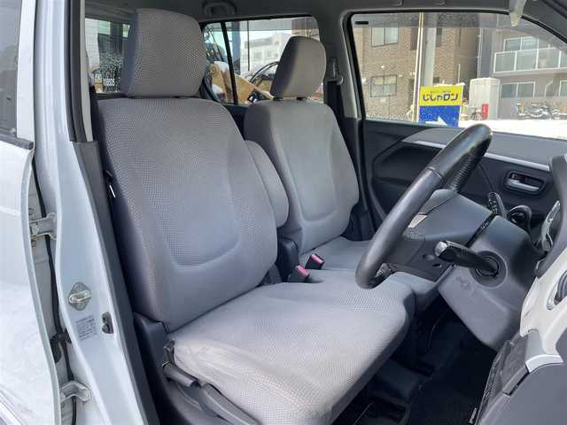 スズキ ワゴンＲ FZ 道央・札幌 2016(平28)年 12.8万km クリスタルホワイトP (株)IDOMが運営する【じしゃロン札幌豊平店】の自社ローン対象車両になります。こちらは現金ご利用時の価格です。/自社ローンご希望の方は別途その旨お申付け下さい。/プッシュスタート/社外ナビ・フルセグTV/シートヒーター/HID