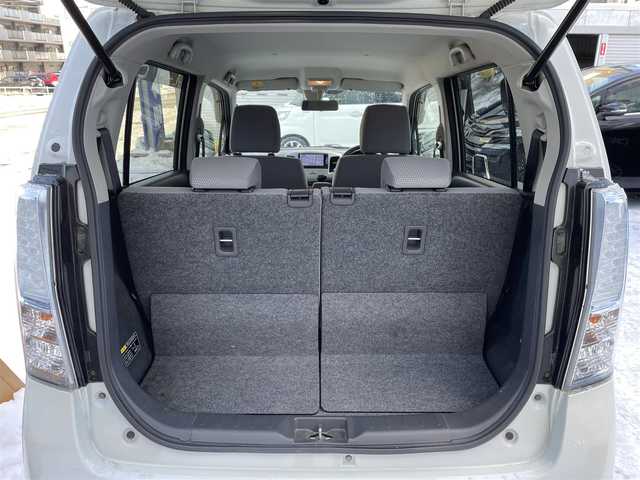 スズキ ワゴンＲ FZ 道央・札幌 2016(平28)年 12.8万km クリスタルホワイトP (株)IDOMが運営する【じしゃロン札幌豊平店】の自社ローン対象車両になります。こちらは現金ご利用時の価格です。/自社ローンご希望の方は別途その旨お申付け下さい。/プッシュスタート/社外ナビ・フルセグTV/シートヒーター/HID