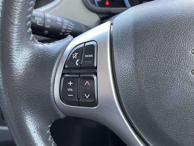 スズキ ワゴンＲ FZ 道央・札幌 2016(平28)年 12.8万km クリスタルホワイトP (株)IDOMが運営する【じしゃロン札幌豊平店】の自社ローン対象車両になります。こちらは現金ご利用時の価格です。/自社ローンご希望の方は別途その旨お申付け下さい。/プッシュスタート/社外ナビ・フルセグTV/シートヒーター/HID