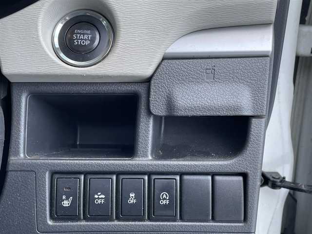 スズキ ワゴンＲ FZ 道央・札幌 2016(平28)年 12.8万km クリスタルホワイトP (株)IDOMが運営する【じしゃロン札幌豊平店】の自社ローン対象車両になります。こちらは現金ご利用時の価格です。/自社ローンご希望の方は別途その旨お申付け下さい。/プッシュスタート/社外ナビ・フルセグTV/シートヒーター/HID