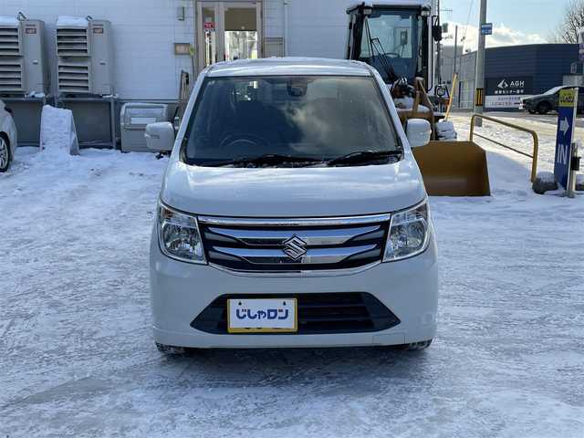 スズキ ワゴンＲ FZ 道央・札幌 2016(平28)年 12.8万km クリスタルホワイトP (株)IDOMが運営する【じしゃロン札幌豊平店】の自社ローン対象車両になります。こちらは現金ご利用時の価格です。/自社ローンご希望の方は別途その旨お申付け下さい。/プッシュスタート/社外ナビ・フルセグTV/シートヒーター/HID