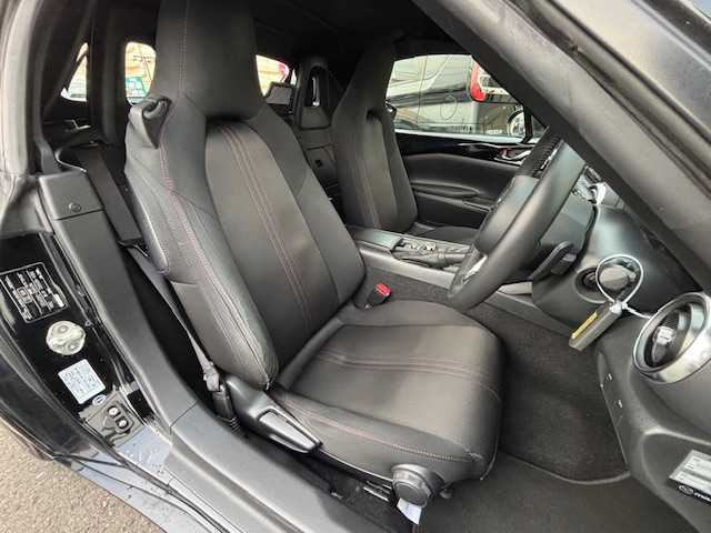 マツダ ロードスター S スペシャルパッケージ 宮城県 2018(平30)年 8.8万km ジェットブラックマイカ 登録時走行距離87925km/純正ナビ/TV・AM・FM・Bluetooth・CD・DVD・AUX/バックカメラ/シートヒーター/パドルシフト/アイドリングストップ/プッシュスタート/横滑り防止装置/パドルシフト/ETC/スマートキー/スマホホルダー/オートライト/純正アルミホイール/純正フロアマット