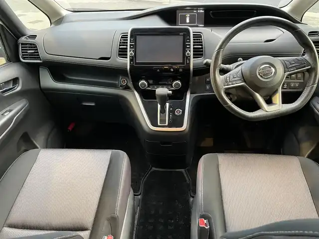 日産 セレナ ハイウェイスター 兵庫県 2017(平29)年 11.4万km ブリリアントホワイトパール (株)IDOMが運営する【じしゃロン西宮店】の自社ローン専用車両になります。こちらは現金またはオートローンご利用時の価格です。自社ローンご希望の方は別途その旨お申付け下さい/プッシュスタート/駐車支援システム/クルーズコントロール/Bluetooth/アラウンドビューモニター/SDナビ/両側パワースライドドア/片側ハンズフリーパワースライドドア/TVキャンセラー/フリップダウン/電格ミラー/コーナーセンサー/純正１６インチアルミホイール/ETC/横滑り防止装置/オートライト/ステアリングスイッチ/セカンドシートリフトアップ/エマージェンシーブレーキ/ドアバイザー/ABS/衝突被害軽減システム