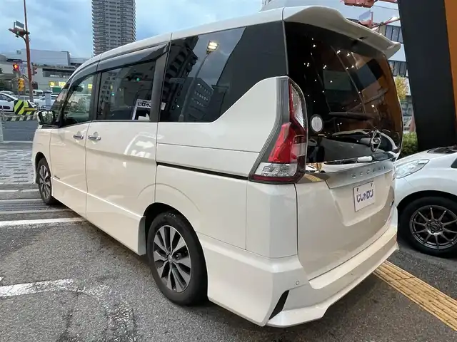 日産 セレナ ハイウェイスター 兵庫県 2017(平29)年 11.4万km ブリリアントホワイトパール (株)IDOMが運営する【じしゃロン西宮店】の自社ローン専用車両になります。こちらは現金またはオートローンご利用時の価格です。自社ローンご希望の方は別途その旨お申付け下さい/プッシュスタート/駐車支援システム/クルーズコントロール/Bluetooth/アラウンドビューモニター/SDナビ/両側パワースライドドア/片側ハンズフリーパワースライドドア/TVキャンセラー/フリップダウン/電格ミラー/コーナーセンサー/純正１６インチアルミホイール/ETC/横滑り防止装置/オートライト/ステアリングスイッチ/セカンドシートリフトアップ/エマージェンシーブレーキ/ドアバイザー/ABS/衝突被害軽減システム