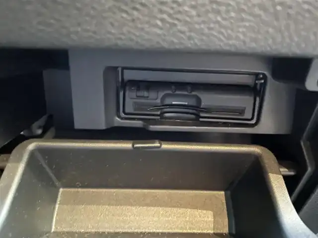 日産 セレナ ハイウェイスター 兵庫県 2017(平29)年 11.4万km ブリリアントホワイトパール (株)IDOMが運営する【じしゃロン西宮店】の自社ローン専用車両になります。こちらは現金またはオートローンご利用時の価格です。自社ローンご希望の方は別途その旨お申付け下さい/プッシュスタート/駐車支援システム/クルーズコントロール/Bluetooth/アラウンドビューモニター/SDナビ/両側パワースライドドア/片側ハンズフリーパワースライドドア/TVキャンセラー/フリップダウン/電格ミラー/コーナーセンサー/純正１６インチアルミホイール/ETC/横滑り防止装置/オートライト/ステアリングスイッチ/セカンドシートリフトアップ/エマージェンシーブレーキ/ドアバイザー/ABS/衝突被害軽減システム