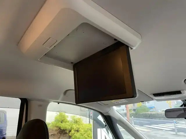 日産 セレナ ハイウェイスター 兵庫県 2017(平29)年 11.4万km ブリリアントホワイトパール (株)IDOMが運営する【じしゃロン西宮店】の自社ローン専用車両になります。こちらは現金またはオートローンご利用時の価格です。自社ローンご希望の方は別途その旨お申付け下さい/プッシュスタート/駐車支援システム/クルーズコントロール/Bluetooth/アラウンドビューモニター/SDナビ/両側パワースライドドア/片側ハンズフリーパワースライドドア/TVキャンセラー/フリップダウン/電格ミラー/コーナーセンサー/純正１６インチアルミホイール/ETC/横滑り防止装置/オートライト/ステアリングスイッチ/セカンドシートリフトアップ/エマージェンシーブレーキ/ドアバイザー/ABS/衝突被害軽減システム