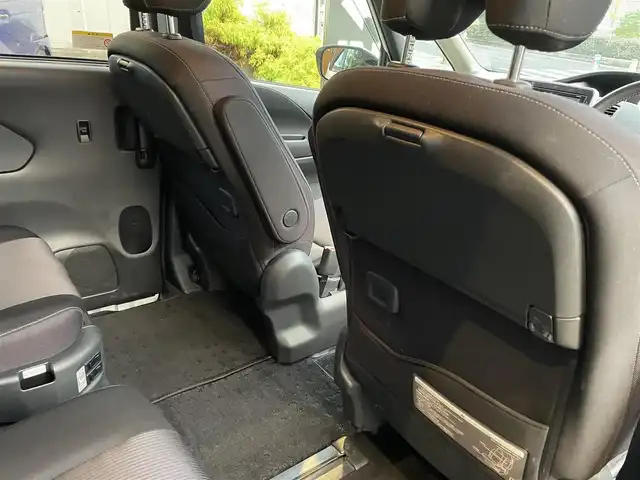 日産 セレナ ハイウェイスター 兵庫県 2017(平29)年 11.4万km ブリリアントホワイトパール (株)IDOMが運営する【じしゃロン西宮店】の自社ローン専用車両になります。こちらは現金またはオートローンご利用時の価格です。自社ローンご希望の方は別途その旨お申付け下さい/プッシュスタート/駐車支援システム/クルーズコントロール/Bluetooth/アラウンドビューモニター/SDナビ/両側パワースライドドア/片側ハンズフリーパワースライドドア/TVキャンセラー/フリップダウン/電格ミラー/コーナーセンサー/純正１６インチアルミホイール/ETC/横滑り防止装置/オートライト/ステアリングスイッチ/セカンドシートリフトアップ/エマージェンシーブレーキ/ドアバイザー/ABS/衝突被害軽減システム