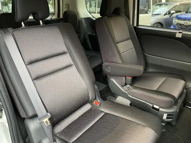 日産 セレナ ハイウェイスター 兵庫県 2017(平29)年 11.4万km ブリリアントホワイトパール (株)IDOMが運営する【じしゃロン西宮店】の自社ローン専用車両になります。こちらは現金またはオートローンご利用時の価格です。自社ローンご希望の方は別途その旨お申付け下さい/プッシュスタート/駐車支援システム/クルーズコントロール/Bluetooth/アラウンドビューモニター/SDナビ/両側パワースライドドア/片側ハンズフリーパワースライドドア/TVキャンセラー/フリップダウン/電格ミラー/コーナーセンサー/純正１６インチアルミホイール/ETC/横滑り防止装置/オートライト/ステアリングスイッチ/セカンドシートリフトアップ/エマージェンシーブレーキ/ドアバイザー/ABS/衝突被害軽減システム