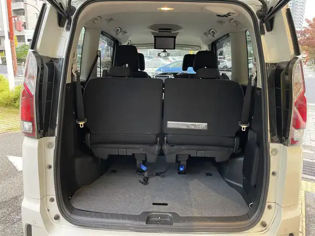 日産 セレナ ハイウェイスター 兵庫県 2017(平29)年 11.4万km ブリリアントホワイトパール (株)IDOMが運営する【じしゃロン西宮店】の自社ローン専用車両になります。こちらは現金またはオートローンご利用時の価格です。自社ローンご希望の方は別途その旨お申付け下さい/プッシュスタート/駐車支援システム/クルーズコントロール/Bluetooth/アラウンドビューモニター/SDナビ/両側パワースライドドア/片側ハンズフリーパワースライドドア/TVキャンセラー/フリップダウン/電格ミラー/コーナーセンサー/純正１６インチアルミホイール/ETC/横滑り防止装置/オートライト/ステアリングスイッチ/セカンドシートリフトアップ/エマージェンシーブレーキ/ドアバイザー/ABS/衝突被害軽減システム