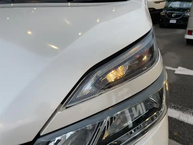 日産 セレナ ハイウェイスター 兵庫県 2017(平29)年 11.4万km ブリリアントホワイトパール (株)IDOMが運営する【じしゃロン西宮店】の自社ローン専用車両になります。こちらは現金またはオートローンご利用時の価格です。自社ローンご希望の方は別途その旨お申付け下さい/プッシュスタート/駐車支援システム/クルーズコントロール/Bluetooth/アラウンドビューモニター/SDナビ/両側パワースライドドア/片側ハンズフリーパワースライドドア/TVキャンセラー/フリップダウン/電格ミラー/コーナーセンサー/純正１６インチアルミホイール/ETC/横滑り防止装置/オートライト/ステアリングスイッチ/セカンドシートリフトアップ/エマージェンシーブレーキ/ドアバイザー/ABS/衝突被害軽減システム