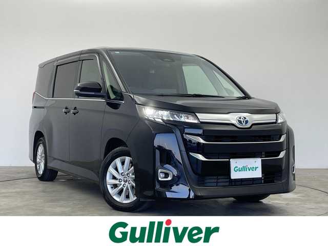 トヨタ ノア ハイブリッド Z 群馬県 2024(令6)年 0.9万km 黒 ワンオーナ　禁煙車　純正１０．５インチディスプレイオーディオ　１３．２型フリップダウンモニター　パワーバックドア　両側パワースライドドア　BSM　両席シートヒーター　トヨタセーフティセンス　ビルトイン　ETC2.0　純正フロアマット　純正アルミホイール
