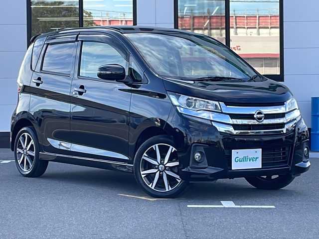 日産 デイズ ハイウェイスターG ターボ 山口県 2016(平28)年 5.1万km ブラック 純正SDナビ【MP315D-W】/・フルセグテレビ/・Bluetooth/・CD/DVD/AM/FM/アラウンドビューモニター/ETC/ドライブレコーダー/エマージェンシーブレーキ/オートハイビーム/D席シートヒーター/純正フロアマット/オートエアコン/シガーソケット/アイドリングストップ/電動格納ウィンカーミラー/ドアバイザー/純正15インチAW