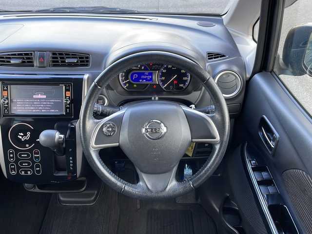 日産 デイズ ハイウェイスターG ターボ 山口県 2016(平28)年 5.1万km ブラック 純正SDナビ【MP315D-W】/・フルセグテレビ/・Bluetooth/・CD/DVD/AM/FM/アラウンドビューモニター/ETC/ドライブレコーダー/エマージェンシーブレーキ/オートハイビーム/D席シートヒーター/純正フロアマット/オートエアコン/シガーソケット/アイドリングストップ/電動格納ウィンカーミラー/ドアバイザー/純正15インチAW