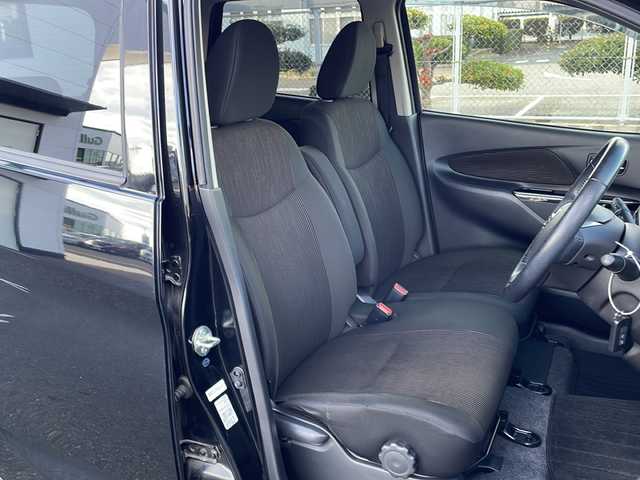 日産 デイズ ハイウェイスターG ターボ 山口県 2016(平28)年 5.1万km ブラック 純正SDナビ【MP315D-W】/・フルセグテレビ/・Bluetooth/・CD/DVD/AM/FM/アラウンドビューモニター/ETC/ドライブレコーダー/エマージェンシーブレーキ/オートハイビーム/D席シートヒーター/純正フロアマット/オートエアコン/シガーソケット/アイドリングストップ/電動格納ウィンカーミラー/ドアバイザー/純正15インチAW