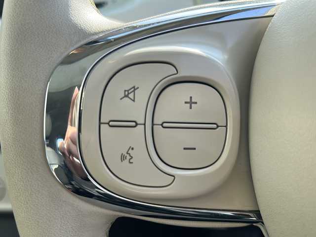 フィアット ５００ ツインエア ラウンジ 香川県 2020(令2)年 3.7万km 白 純正ナビ（BT)/ガラスルーフ/コーナーセンサー/ハロゲンヘッドライト/ETC/ターボ